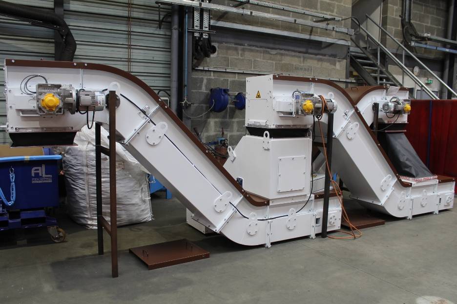 Biomass conveyors for a bioenergy plant_0